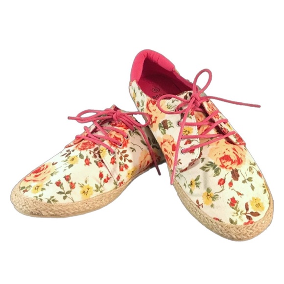 Sophie Sue Floral Print lace up Flats Size 9 - Picture 1 of 6